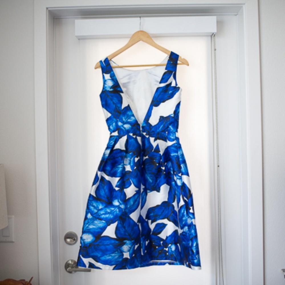 Blue and white palm frawn dress from modcloth - Picture 7 of 7
